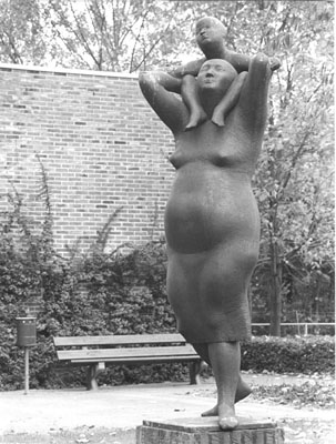 Wijk bij Duurstede, 1976, Oma met Kind, Bejaarden centrum