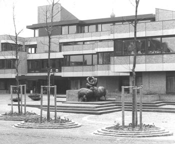 Barneveld, 1979, Beeldengroep, Herder met schapen en lammtjes